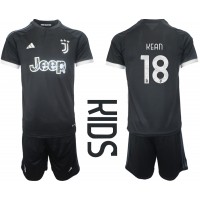 Camisa de time de futebol Juventus Moise Kean #18 Replicas 3º Equipamento Infantil 2023-24 Manga Curta (+ Calças curtas)